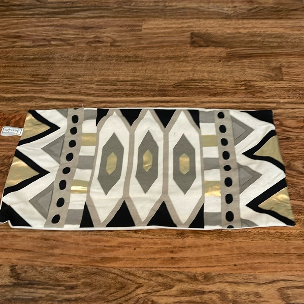 Gold, black, and white decorative pillowcase
